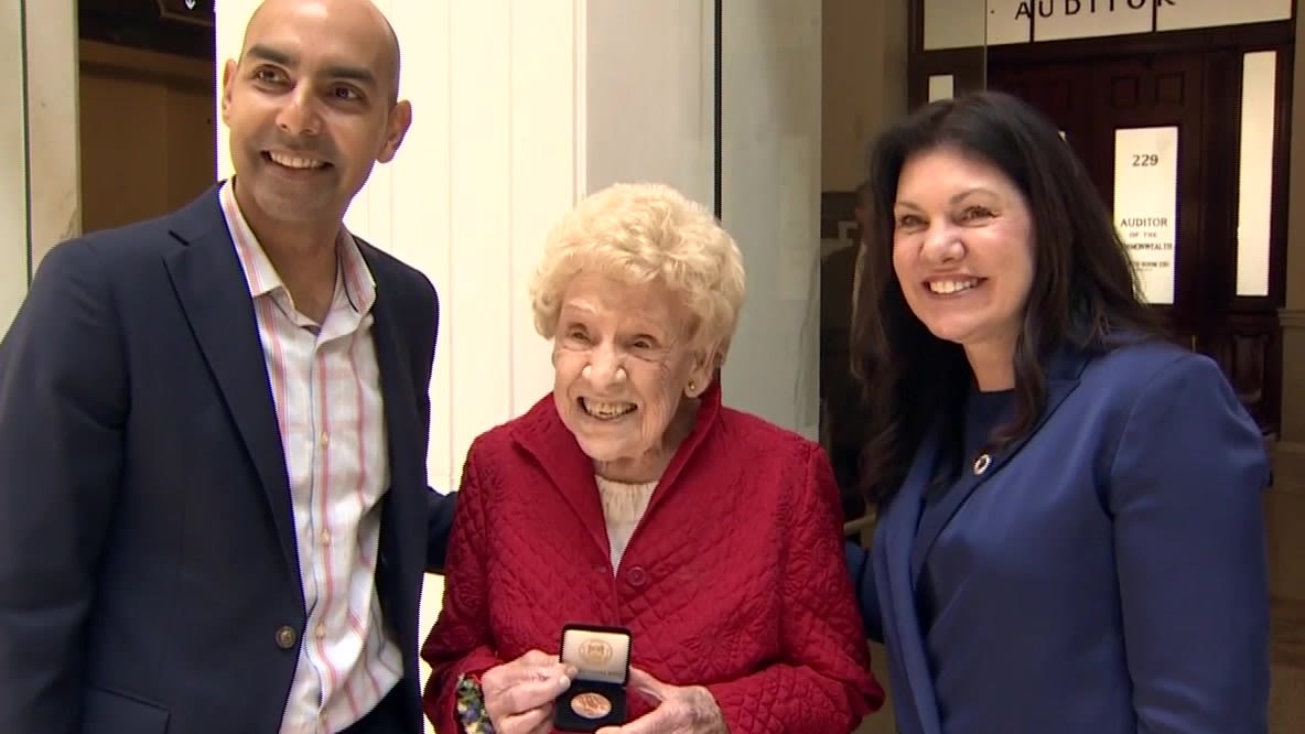 102-year-old ‘Rosie the Riveter’ from Kingston honored at State House - Boston News, Weather, Sports | WHDH 7News