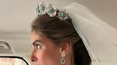 La historia de la tiara de esmeraldas de Isabel II de España que ha llevado Sol Matossian en su boda