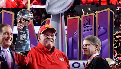 Andy Reid poised to blow past Don Shula as winningest NFL coach after getting extension