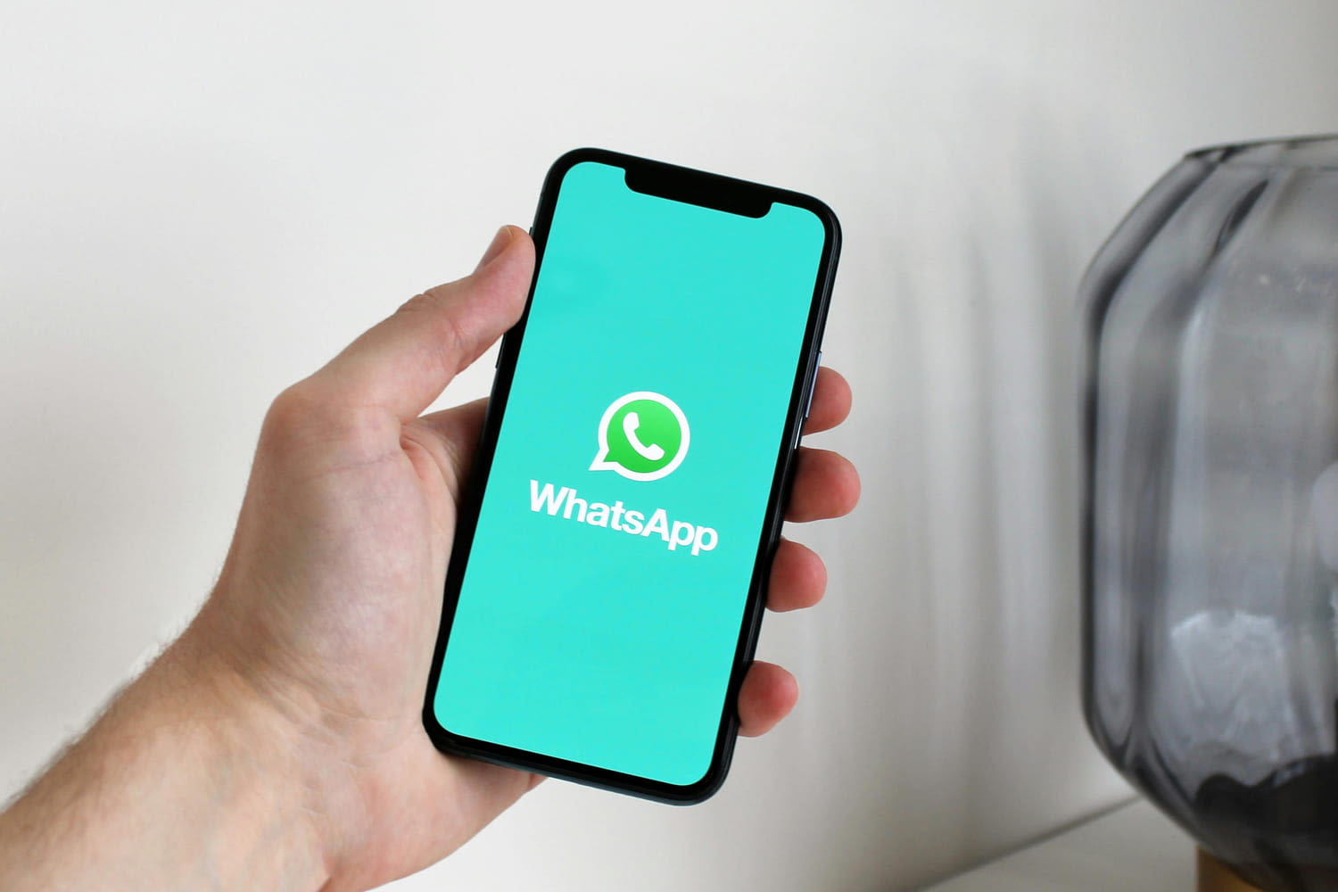 Nearby Share: WhatsApp to Simplify File Transfers Between Devices