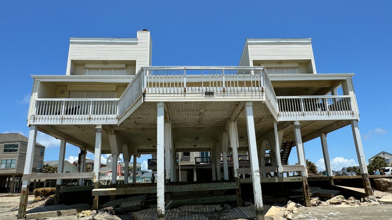 'POTENTIALLY UNSAFE' Galveston posts VIOLATION on Tina Knowles beach house