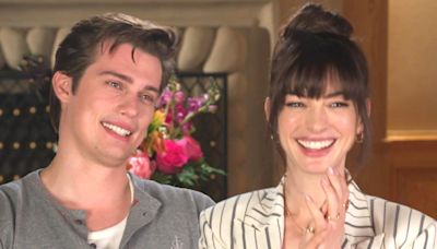 Anne Hathaway Talks Chemistry and Book References in 'The Idea of You'