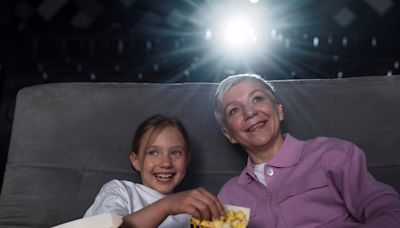 Día de los Abuelos: series y películas imperdibles para compartir en familia y honrar a tus abuelos este día