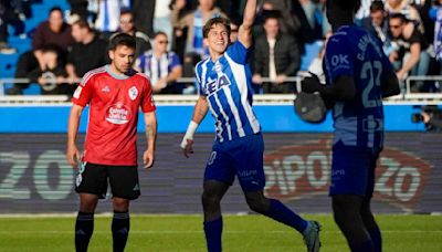 El Alavés pasa por encima de un Celta ausente