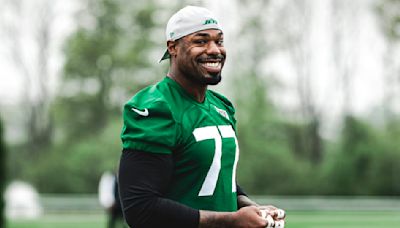 Notebook | Jets T Tyron Smith: Both Monster and Mentor