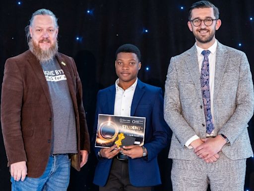 Outstanding learners recognised at Oldham College student awards bash's