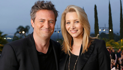 Lisa Kudrow Reveals 'Hilarious' Way She Keeps Matthew Perry's Memory Alive | Cities 97.1