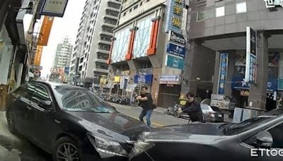 中壢街頭槍戰！毒販拒檢還開車衝撞 警連轟4槍…他膝蓋中彈遭逮