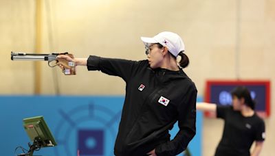 根本是電影走出來的吧？南韓女射擊選手金藝智，可能是本屆奧運最帥氣的選手