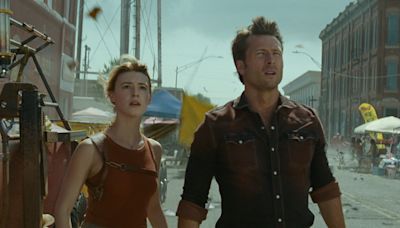 'Twisters' movie review: Glen Powell wrestles tornadoes with charm and spectacle