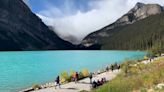 Parks Canada considers visitor restrictions for Lake Louise area | Globalnews.ca