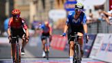 Giro d'Italia Women: Lippert beats Edwards to stage 6 victory