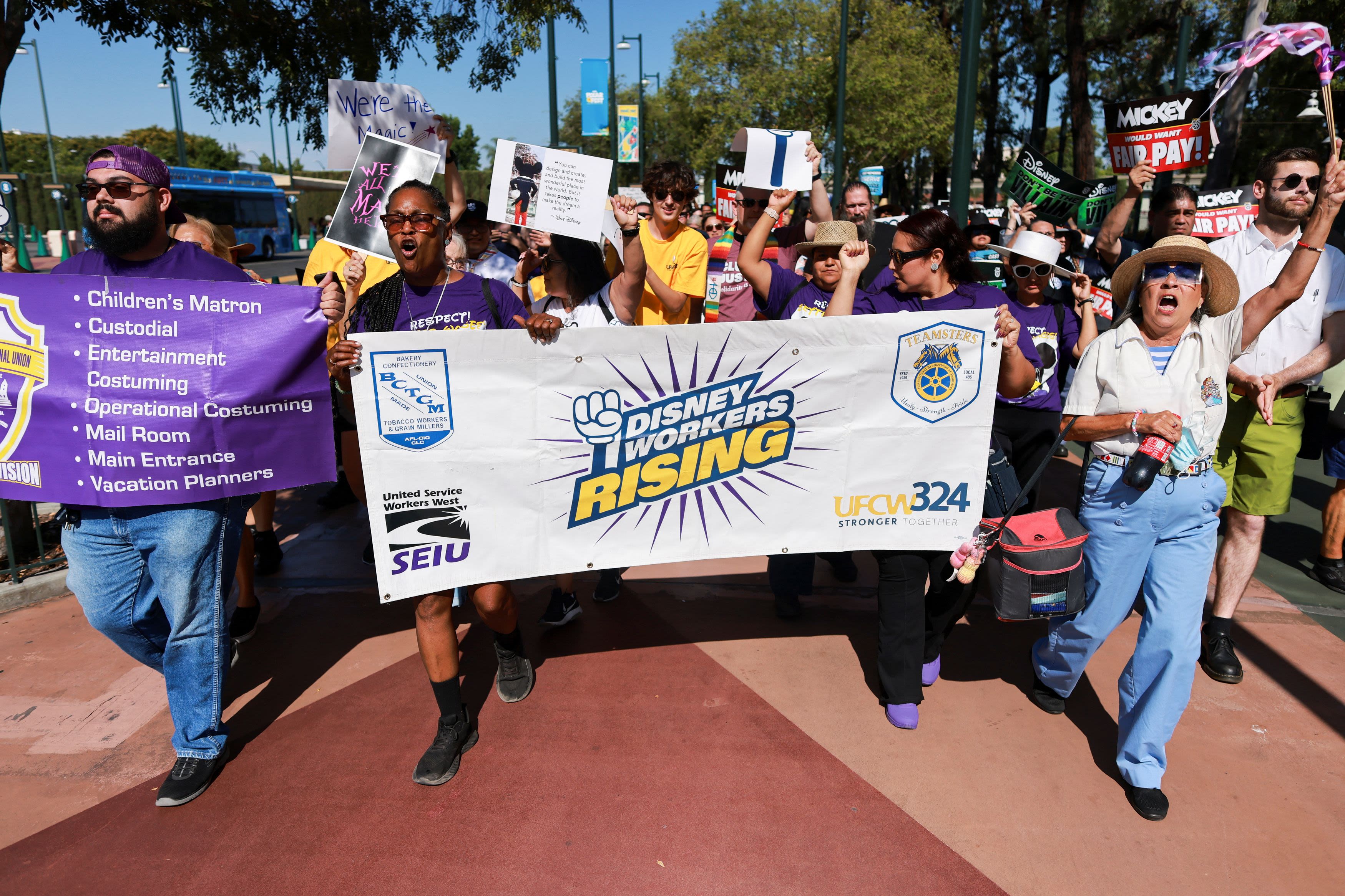 Disneyland workers ratify new contract, avoiding strike