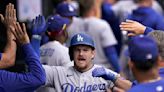 After 2-strike intentional walk, Muncy powers Dodgers