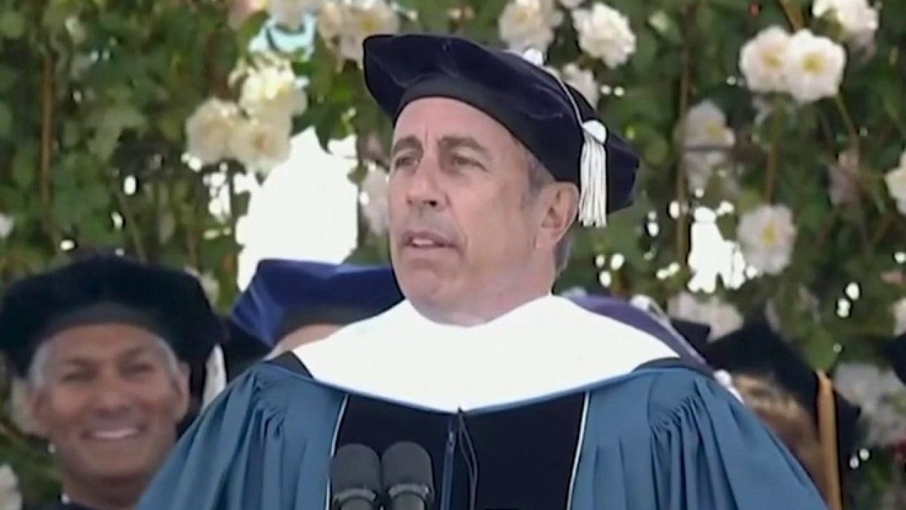 Duke grads rally behind Jerry Seinfeld after anti-Israel agitators disrupt commencement speech