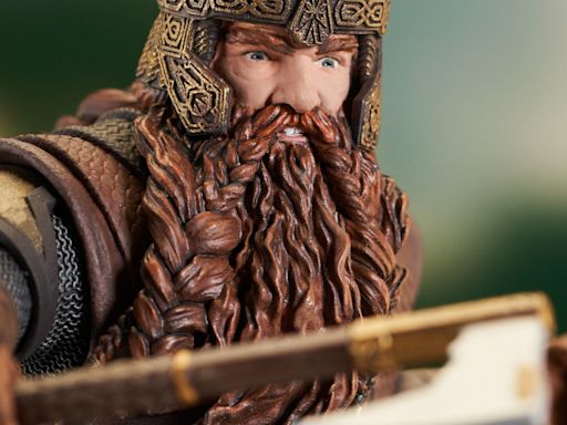 New The Lord of the Ring Statue Comes to DST with Gimli