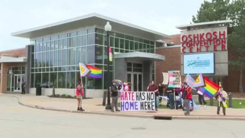 Bethany Hamilton brings wave of protestors to Oshkosh Women’s Fund event due to stance on trans athletes