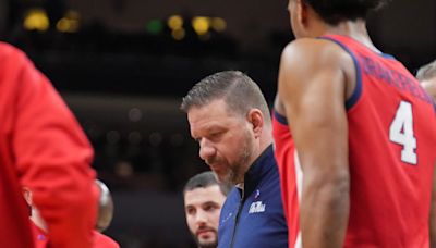 Chris Beard, Ole Miss Basketball Bringing Back 'Tad Pad Game' in 2024-25 Season