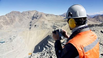 ...Commodity: Bidding War for Anglo American May Emerge After BHP's 'Low Ball' Offer — 'Let The Games Begin' - Antofagasta (OTC...