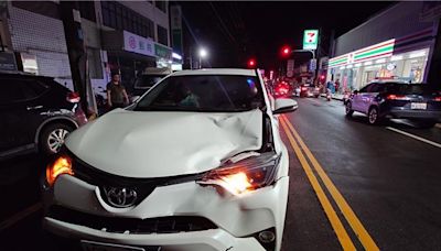 深夜婦人違規穿越馬路 遭轎車撞上送醫不治 - 社會