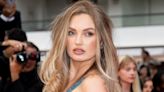 Candice Swanepoel Shows Off Her Flexibility With Upside-Down Aerial Trick