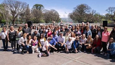 Se celebró el Día Internacional de las Personas Mayores en plaza Independencia | Sociedad