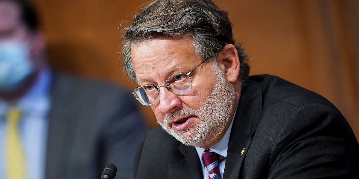 Senator Peters holds hearing at Lansing City Hall on the impacts of Infrastructure Law in Michigan