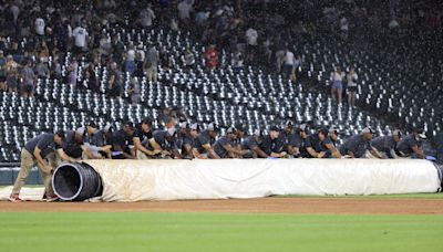 Saturday's White Sox-Tigers will begin in a rain delay. Here are all the updates