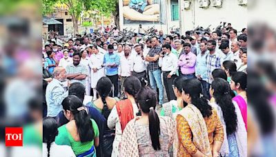 Government Doctors Protest Against 'Lower-Ranked' Work Monitors at Nalgonda Hospital | Hyderabad News - Times of India