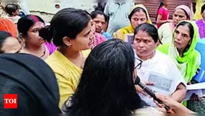Women protest against survey in Kukrail floodplain area | Lucknow News - Times of India