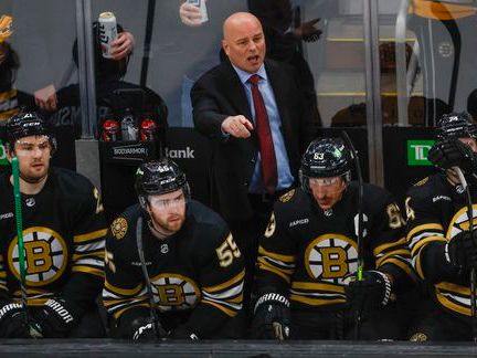 Coach Jim Montgomery defends lineup changes after the Bruins’ Game 5 loss that sent the series back to Toronto - The Boston Globe