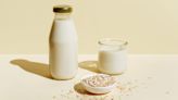 What Nutritionists Want You to Know About Oat Milk