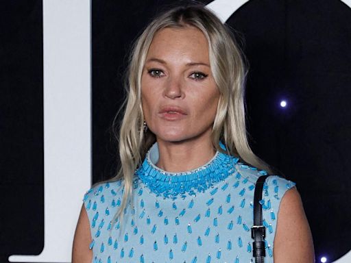 El cariñoso gesto de la modelo Kate Moss con el nieto de un legendario cantante