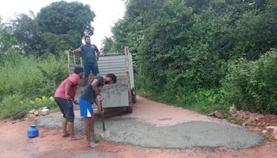 Youth restore battered road in Karnataka after gram panchayat refuses repairs citing lack of funds