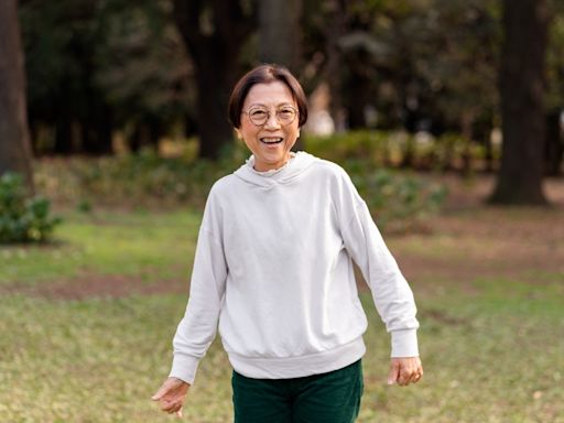Japoneses fazer exercício de 5 minutos para viver mais; conheça o segredo