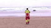 Atascan el Audi en una playa de Cantabria, se van al bar... y la historia acaba fatal