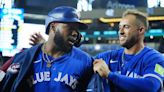 Blue Jays blow 7-run lead, but recover to beat Diamondbacks 8-7