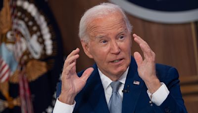 Biden promueve legislación contra armas de fuego tras tiroteo en escuela de Georgia