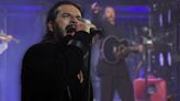 "Buenas noches a todes": Ricardo Arjona en polémica por criticar el lenguaje inclusivo en un concierto