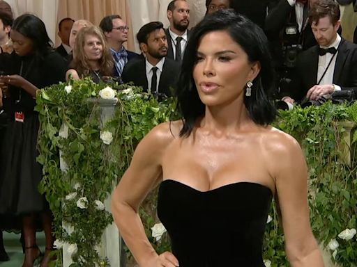 Lauren Sánchez Walks the 2024 Met Gala Carpet Solo — Where's Jeff Bezos?