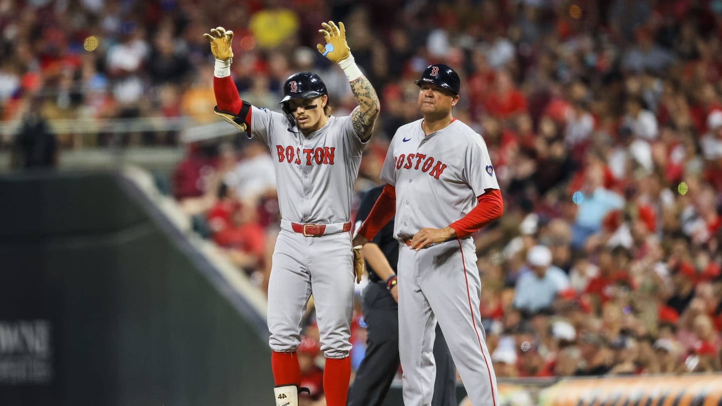 Boston Red Sox OF Jarren Duran Robs Home Run to Secure Win Over Cincinnati Reds