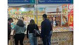 Atractiva oferta, libros más pequeños del mundo en Feria de Guatemala (+Fotos) - Noticias Prensa Latina