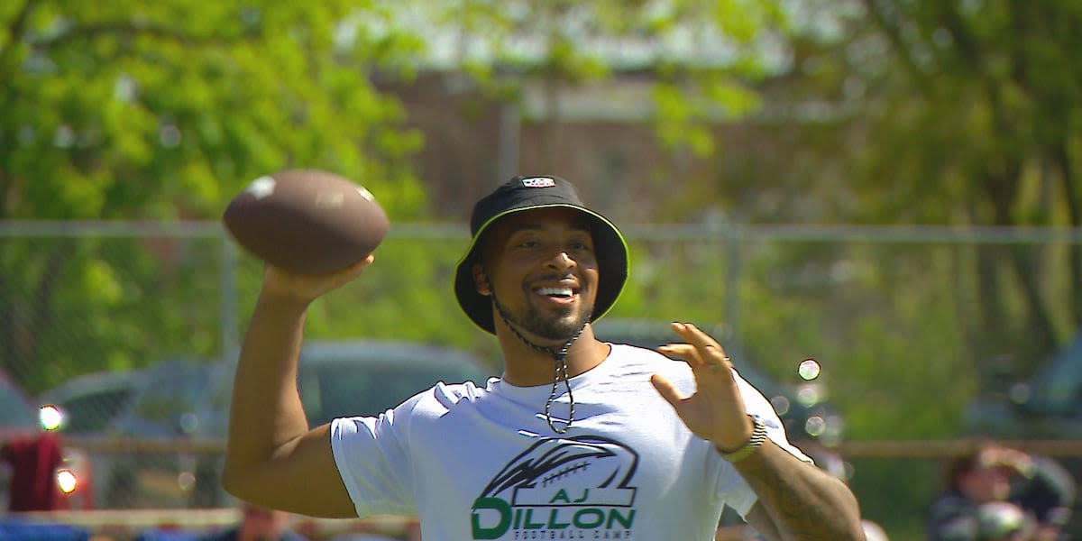 Packers RB AJ Dillon hosts youth football camp in Green Bay