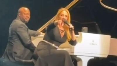 Adele enfrentó a fan homofóbico en pleno ‘show’ en Las Vegas: “No seas ridículo”