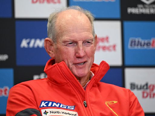 Wayne Bennett, at 74, signs a 3-year deal to coach at the NRL's South Sydney Rabbitohs