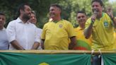 Flávio Bolsonaro alega perseguição e prega 'resgate do Brasil': 'Não adianta darem tiro, facada'