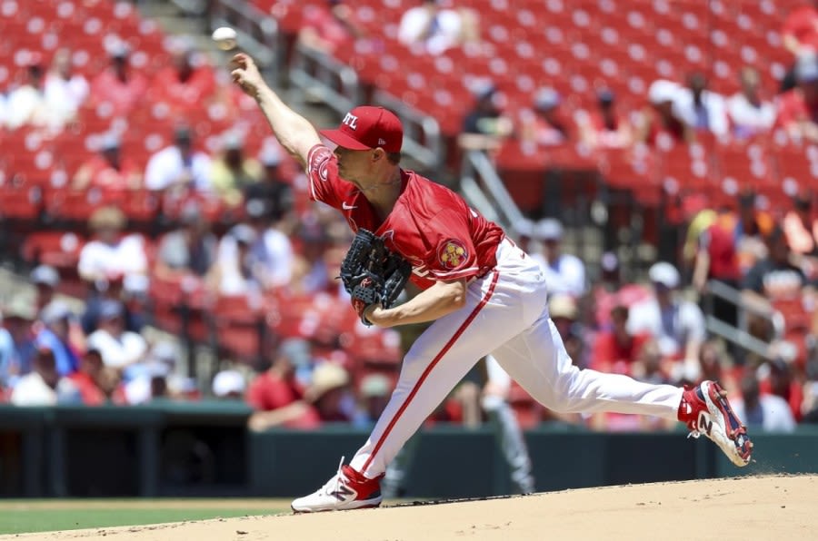 Cardinals’ Sonny Gray dominates Giants in series sweep