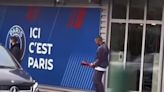 El video en el que Kylian Mbappé imitó el gesto de Emiliano Dibu Martínez y se hizo viral