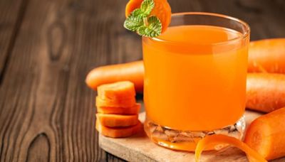 Cómo preparar el jugo de zanahoria con gelatina: aporta colágeno, calma el dolor de rodilla, de cadera y rejuvenece la piel