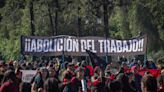 Día del Trabajador en Chile 2024: las marchas programadas, cómo funcionará el comercio y las farmacias de turno en el feriado irrenunciable